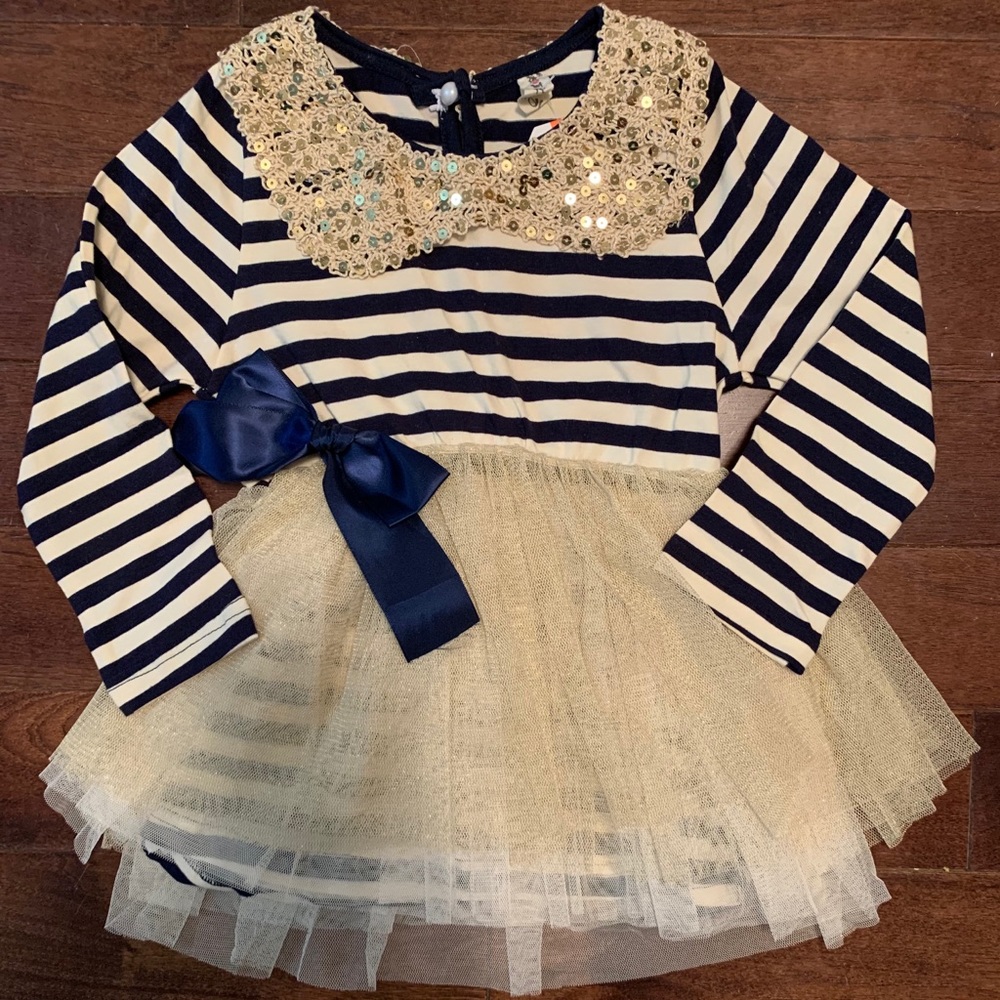 Adorable dress.